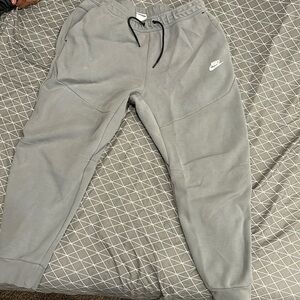 Men’s Nike sweats